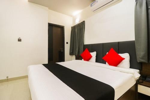 Hotel Nikhil Regency Bhilai Exteriör bild